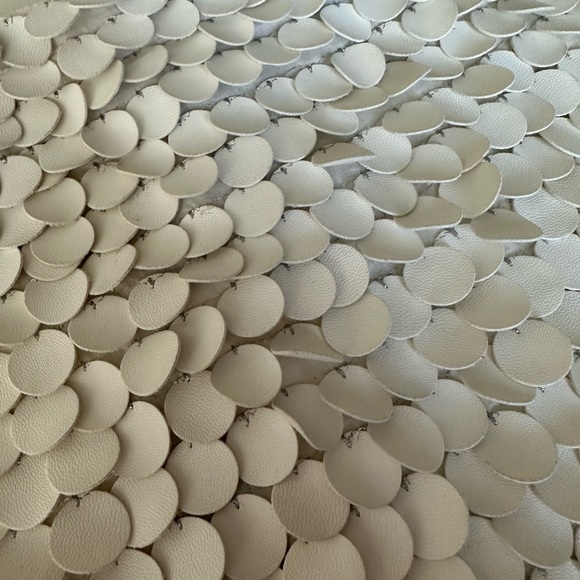 ZARA FAUX LEATHER DISC MINI SKIRT. Size L - Picture 2 of 3